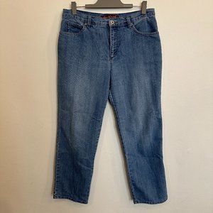 Gloria Vanderbilt Amanda straight leg jeans